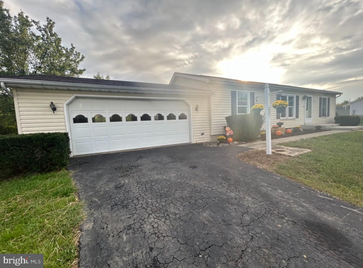 SPRINGFIELD VILLAGE - Residential