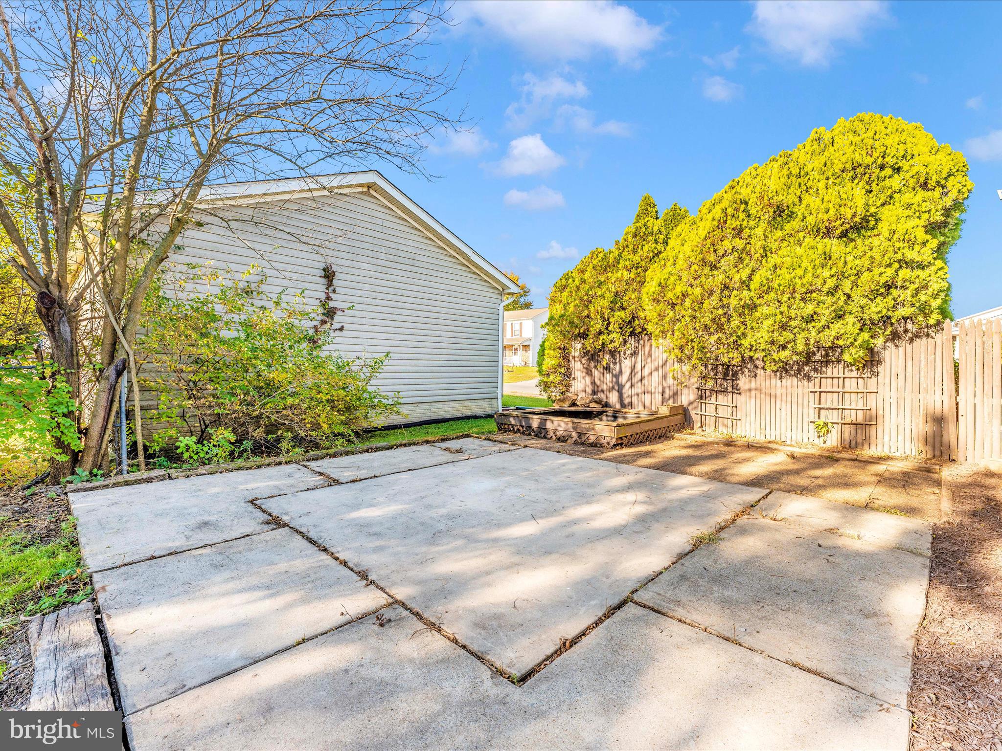 SPRINGFIELD VILLAGE - Residential