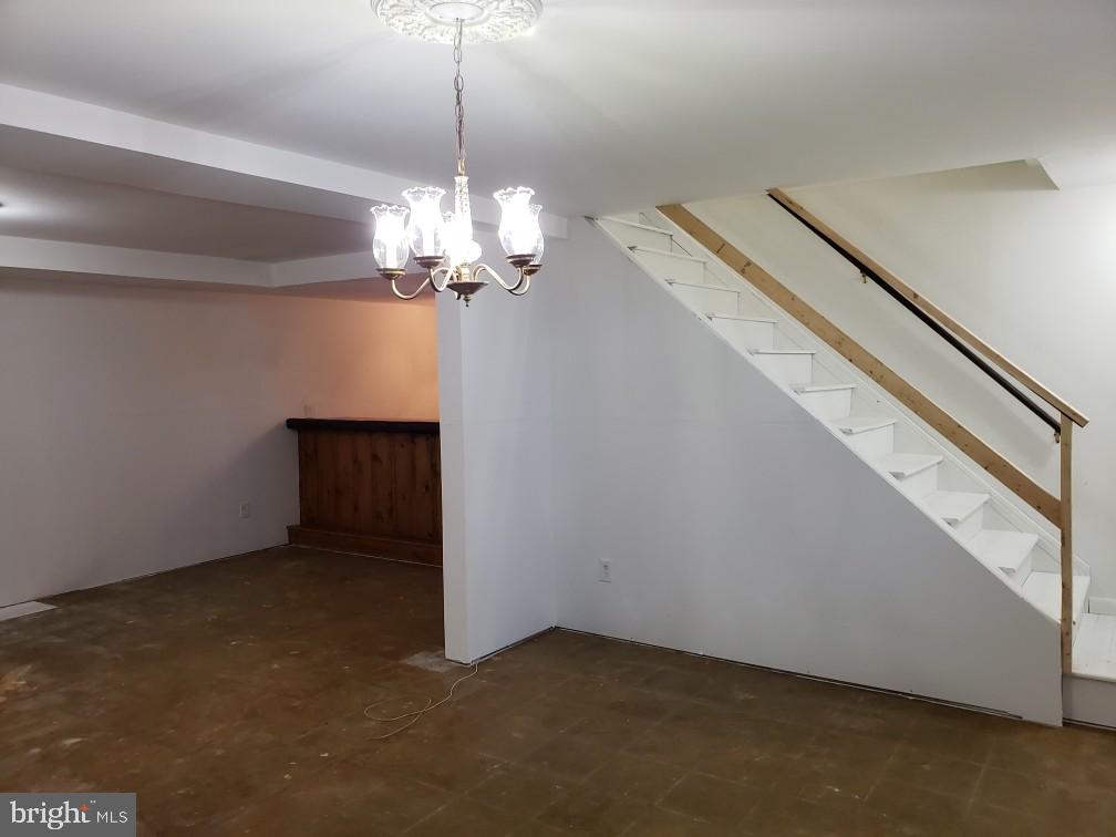 SPRINGFIELD VILLAGE - Residential