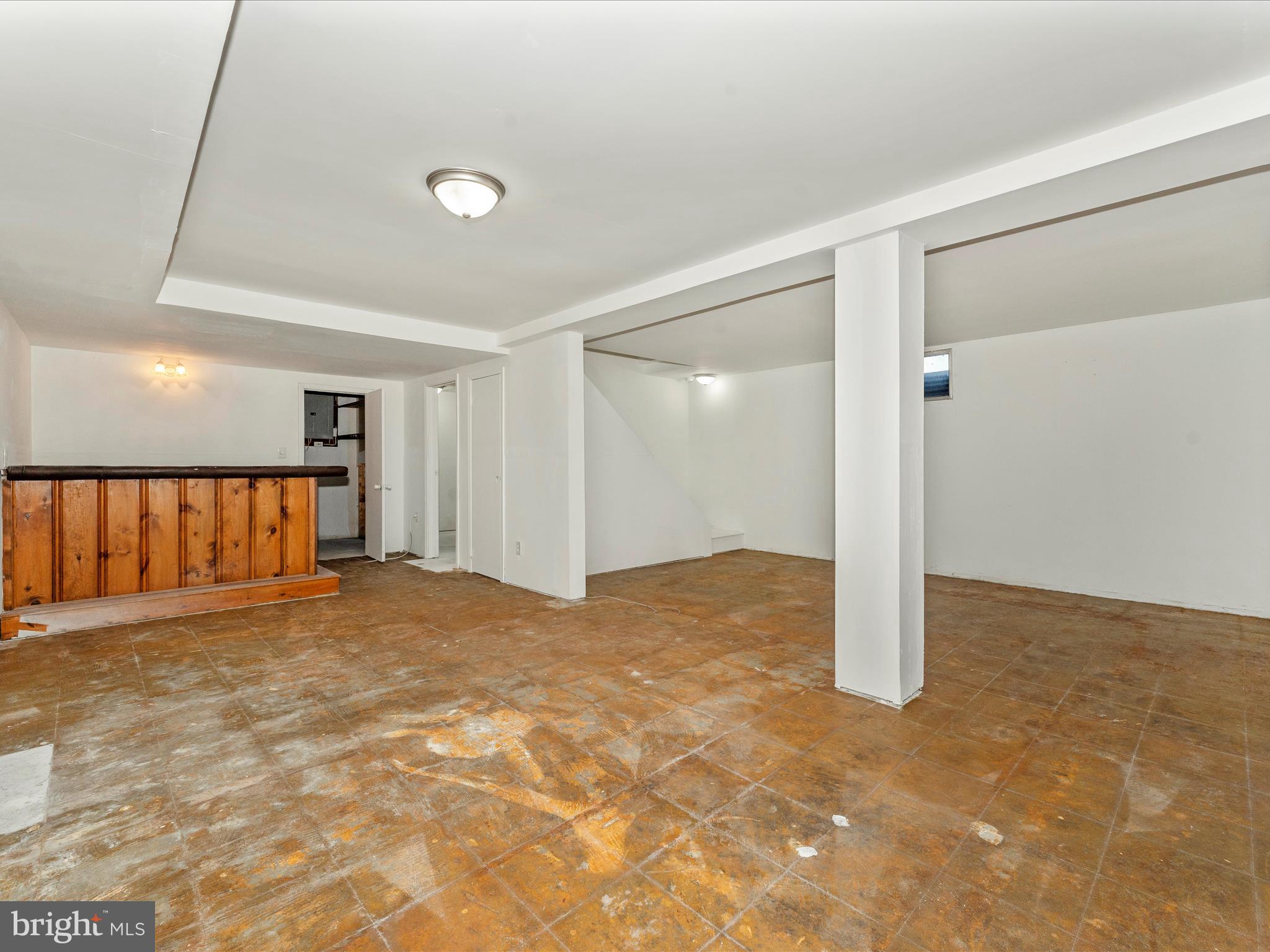 SPRINGFIELD VILLAGE - Residential