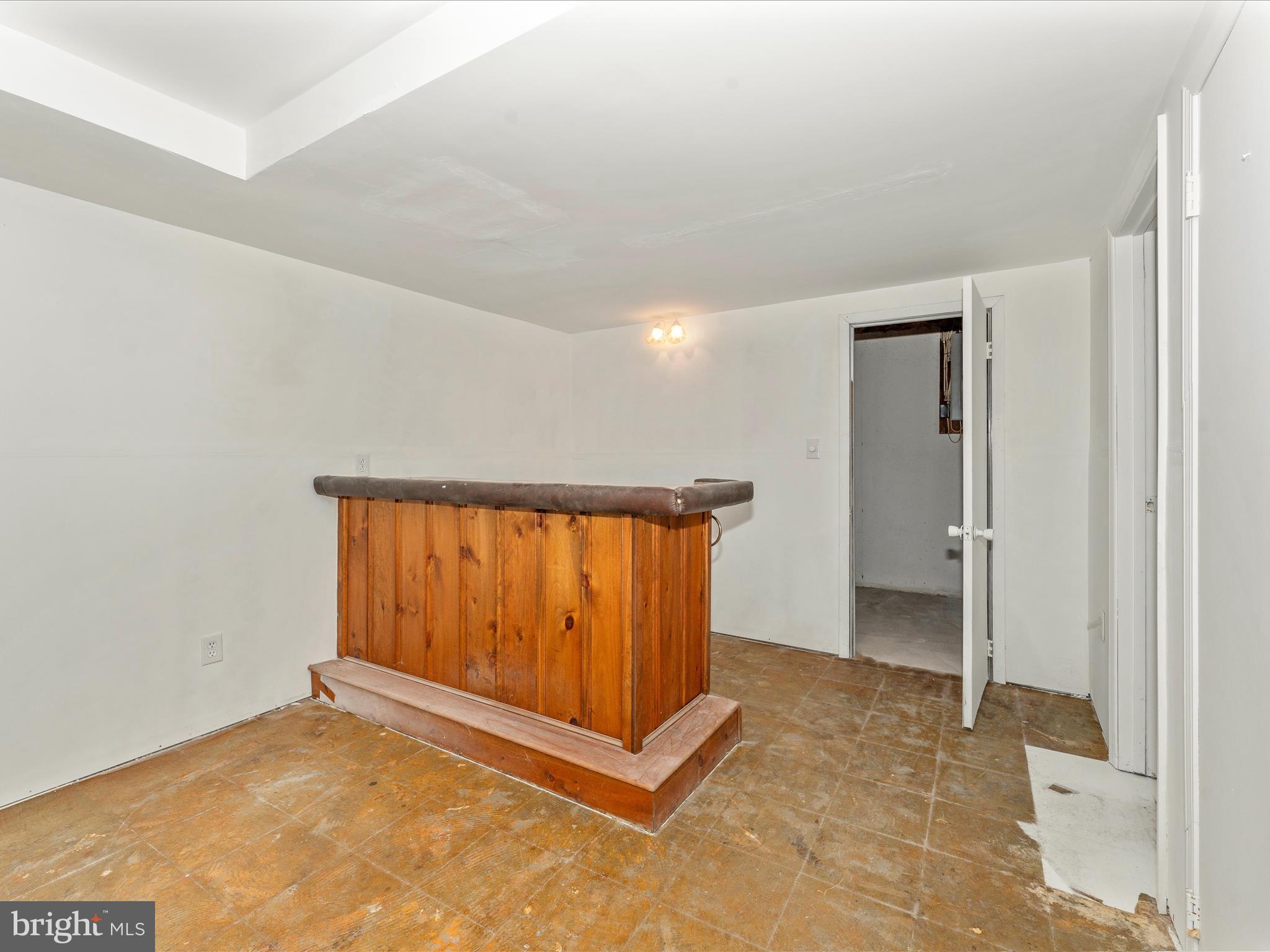 SPRINGFIELD VILLAGE - Residential