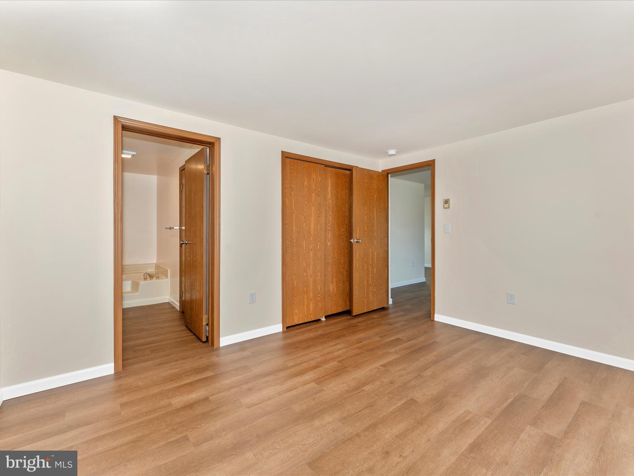 SPRINGFIELD VILLAGE - Residential