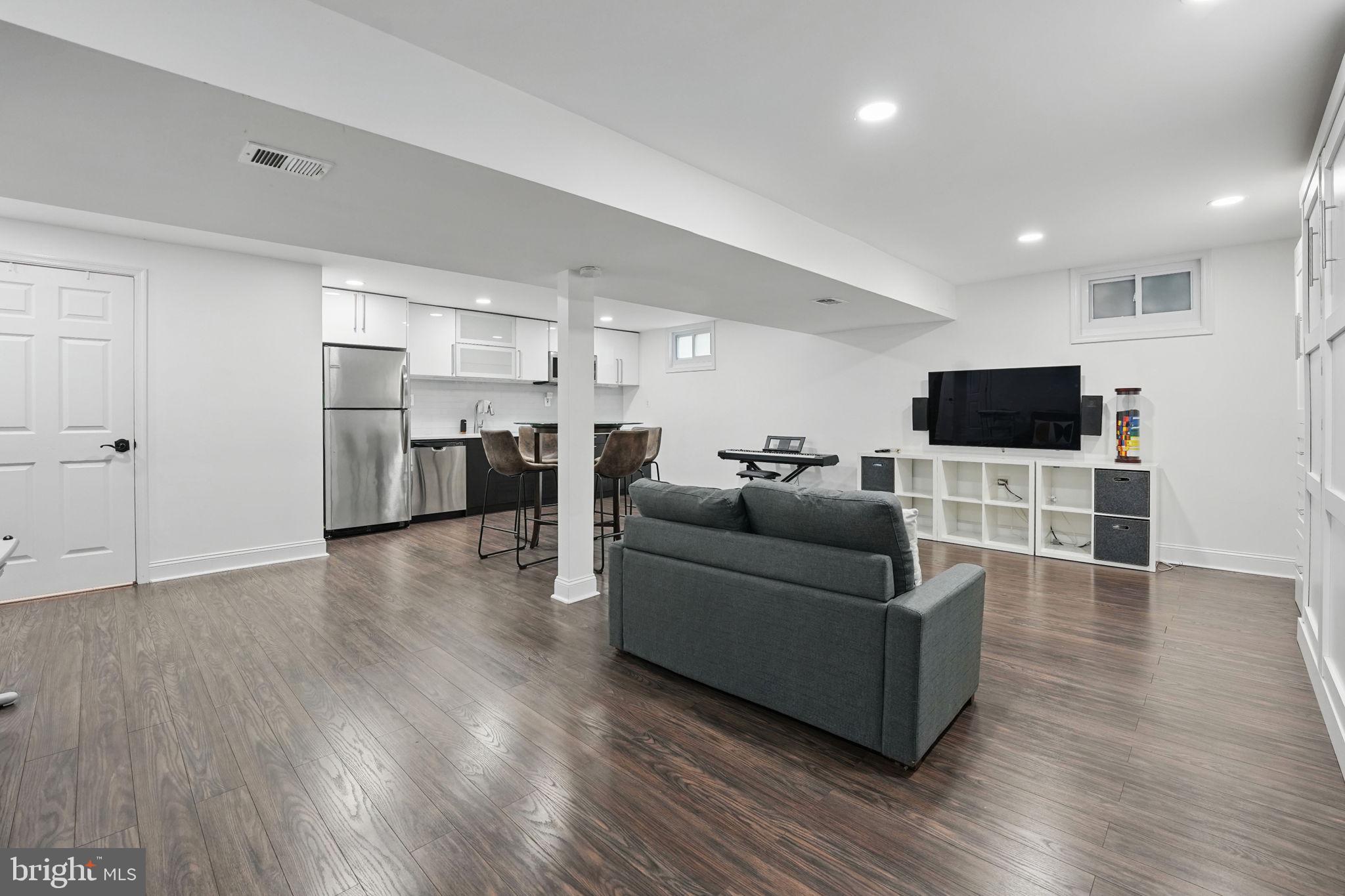 ROLLING FOREST - Residential