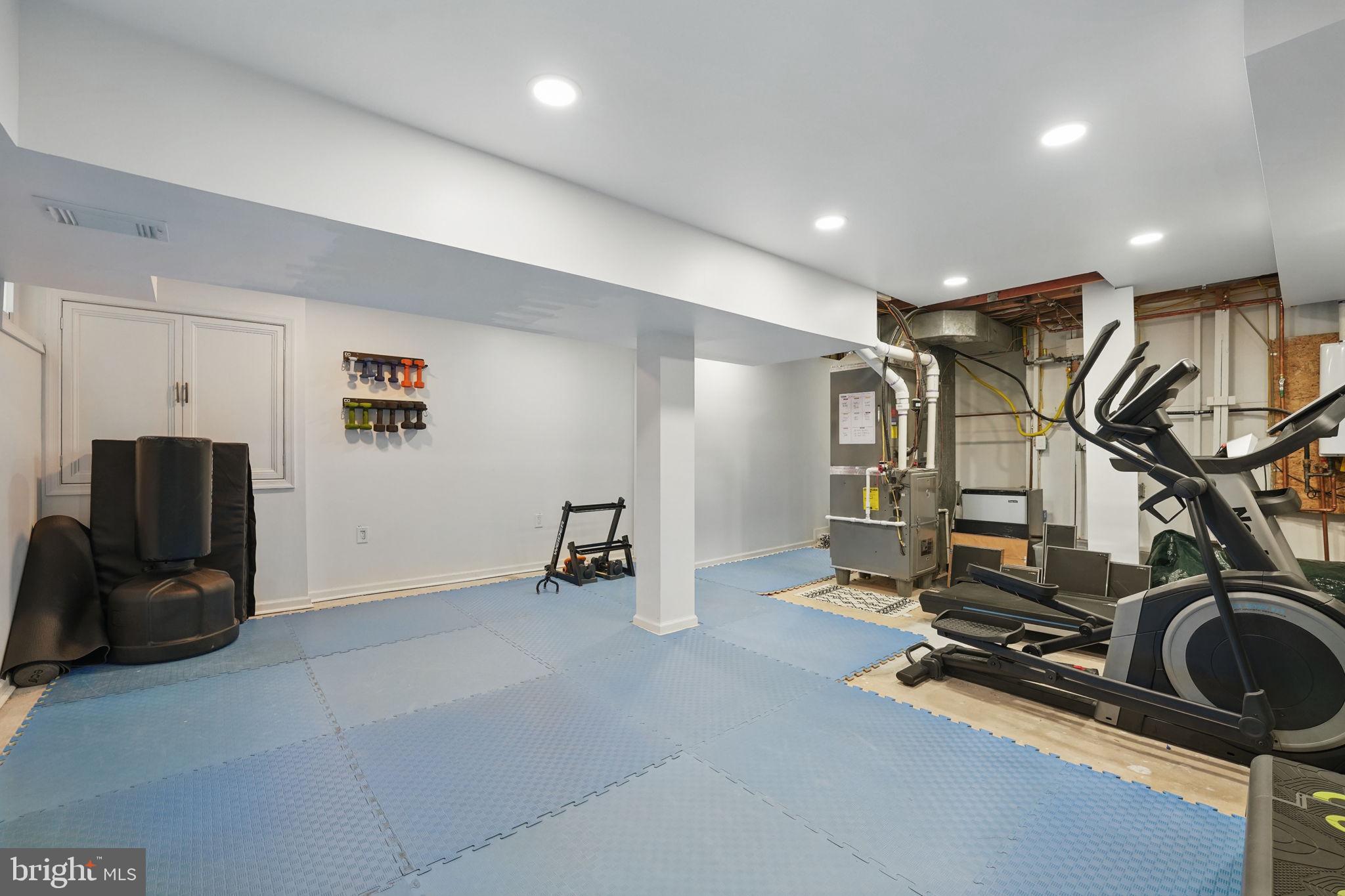 ROLLING FOREST - Residential