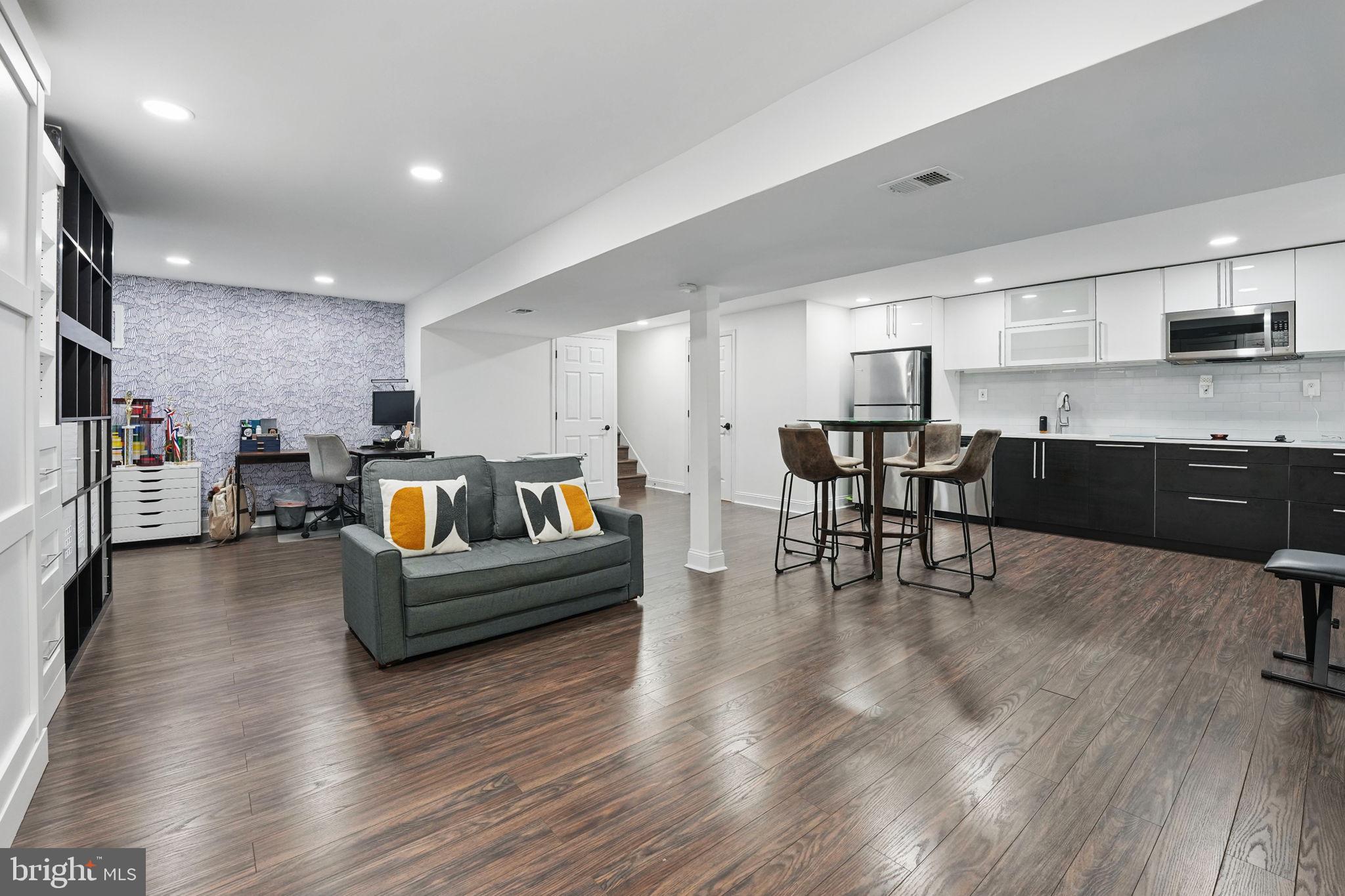 ROLLING FOREST - Residential