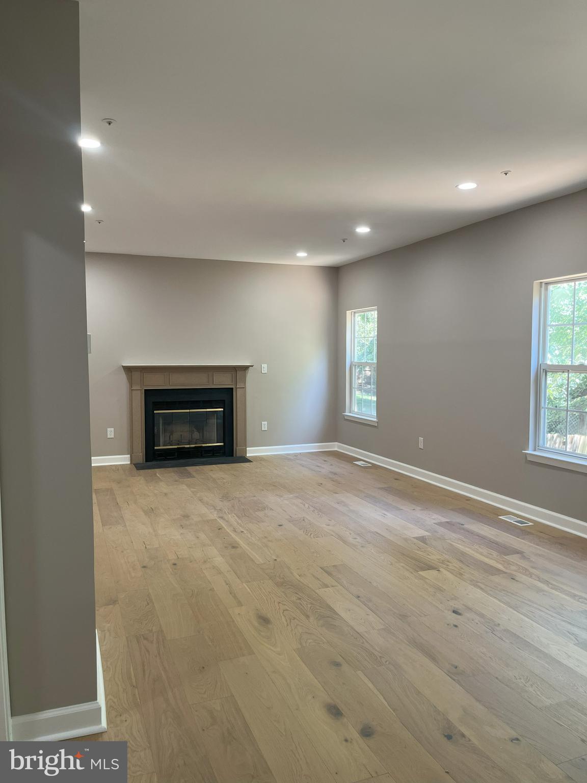 1015 CONSIDERATION LANE