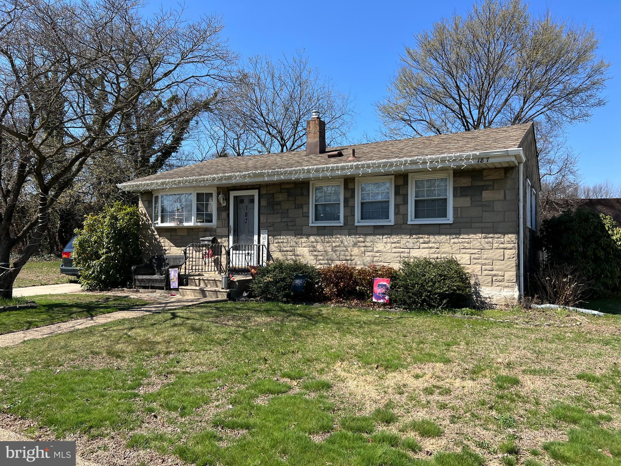 187 GEHRIG AVENUE