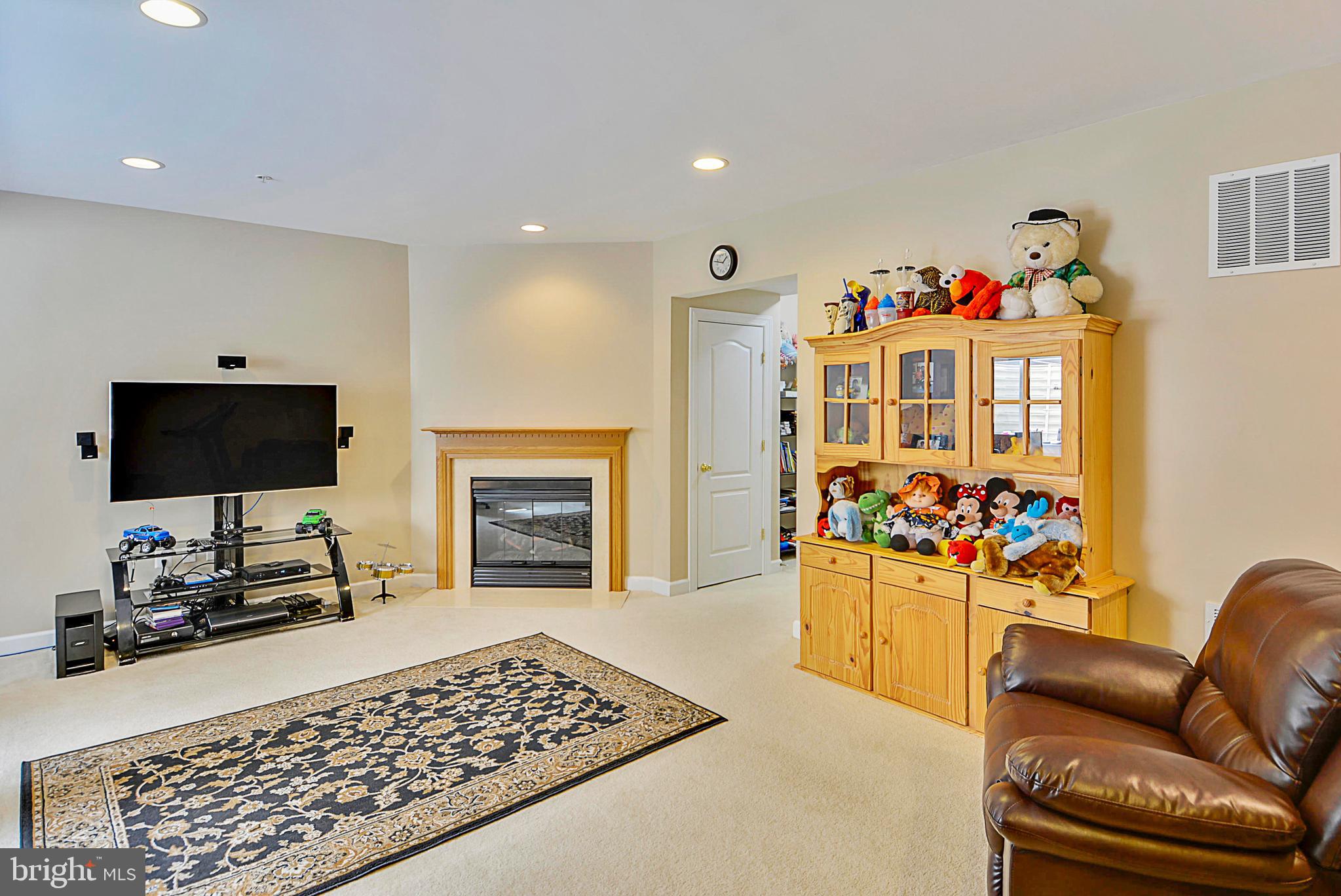 ARORA HILLS - Residential Lease