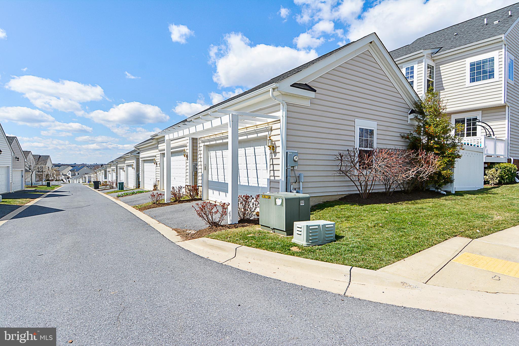 ARORA HILLS - Residential Lease