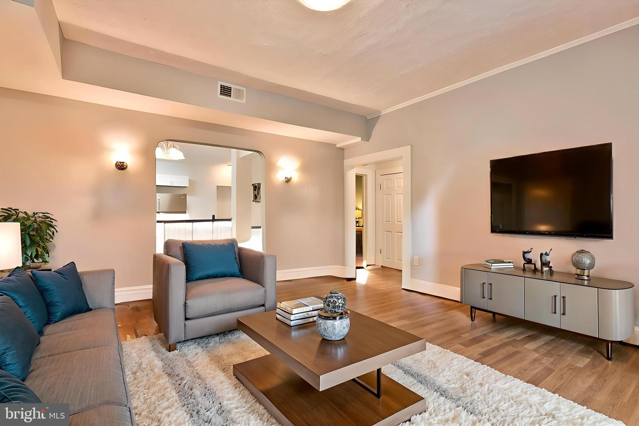 GWYNN LAKE PARK - Residential