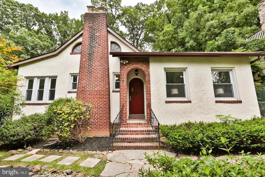 MOTIVATED SELLER. Beautiful Rancher nestled in the County awaiting to be your Home!! Spacious floor plan with open layout.  This home shows extremely well with nice Bells and Whistles. Enjoy plenty of space for entertaining with laminate wood flooring, Gourmet Kitchen w/ SS appliances, Breakfast Bar, Granite Counters, Fireplace, New Roof, new Efficient windows and Newer HVAC. Very nice Finished lower level and a quaint Stoned backyard backing to woods.. Schedule your showing today (Virtually Staged)