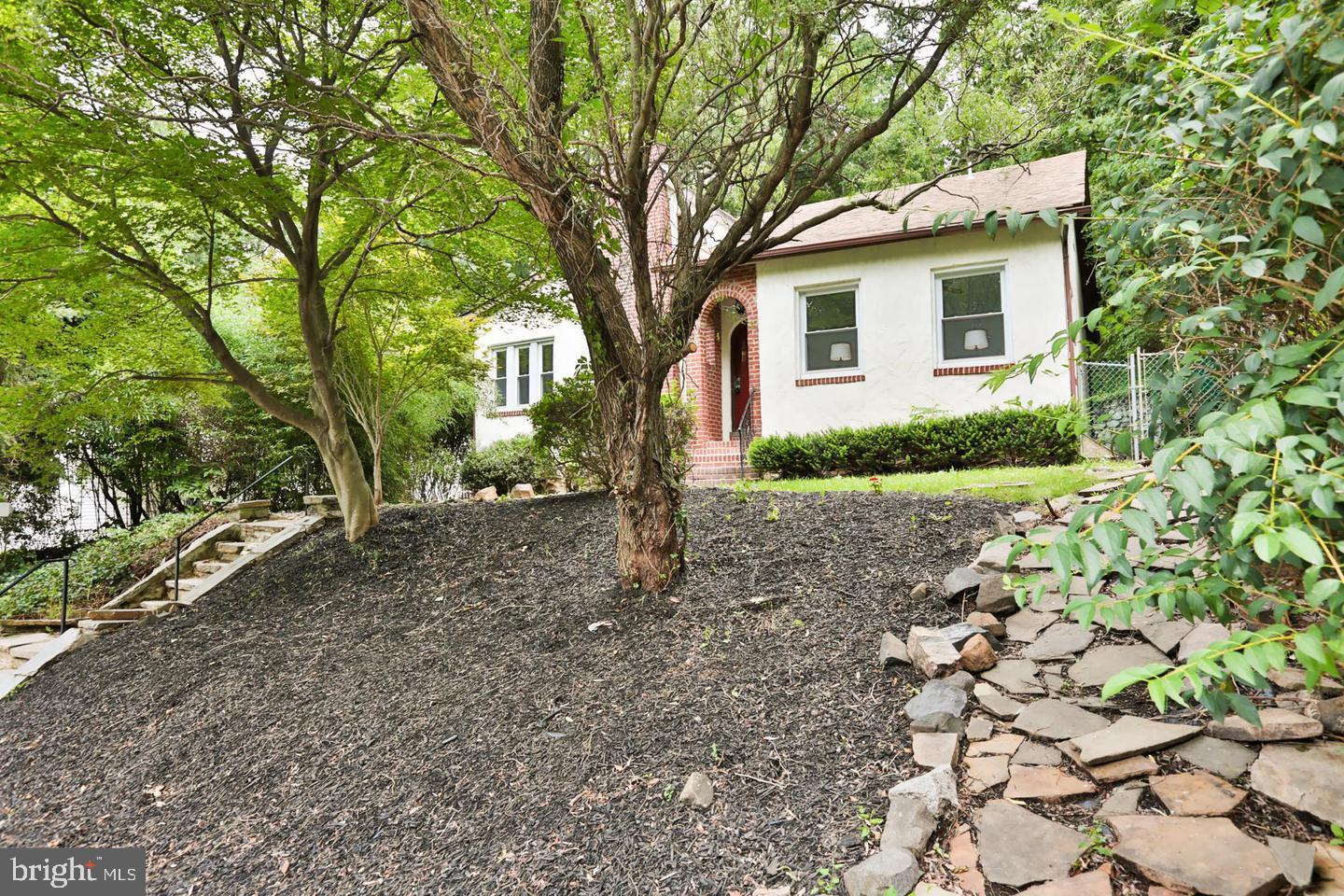 GWYNN LAKE PARK - Residential