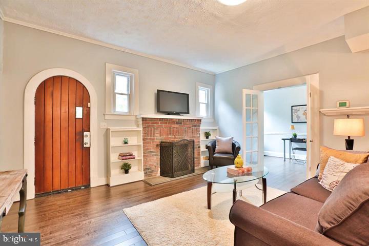 GWYNN LAKE PARK - Residential