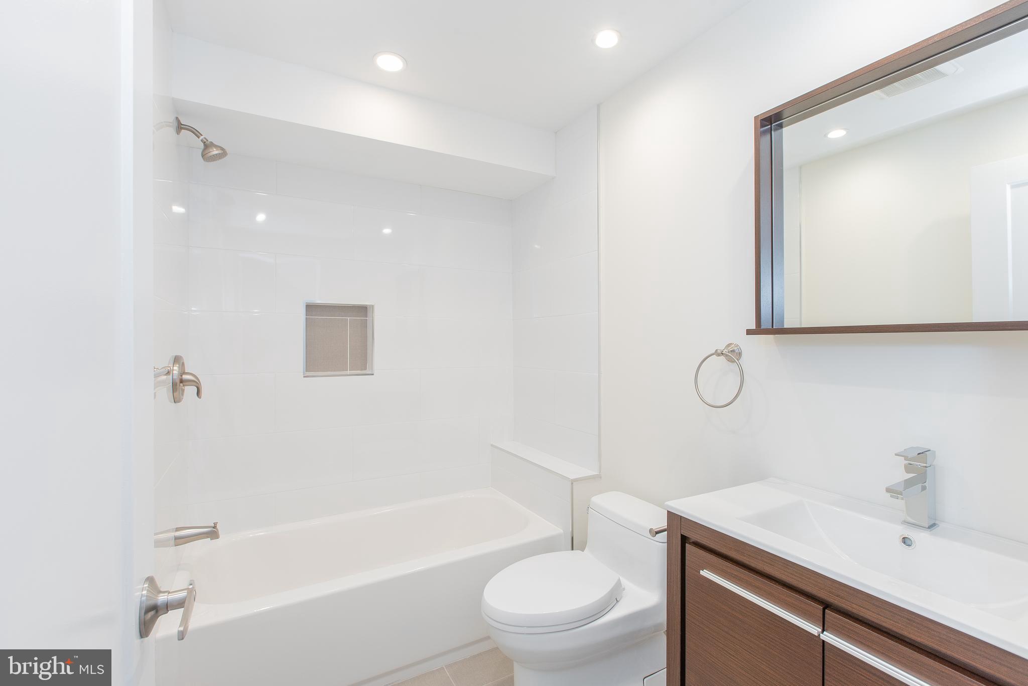 GRADUATE HOSPITAL - Residential