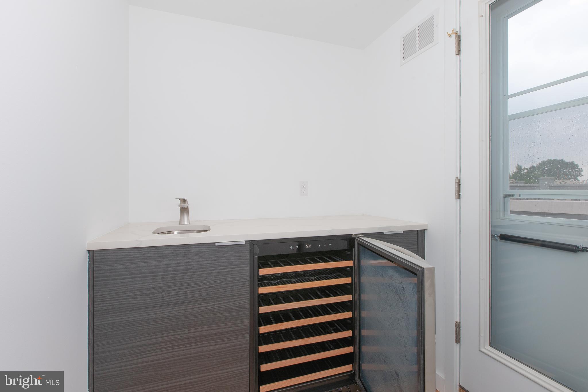 GRADUATE HOSPITAL - Residential