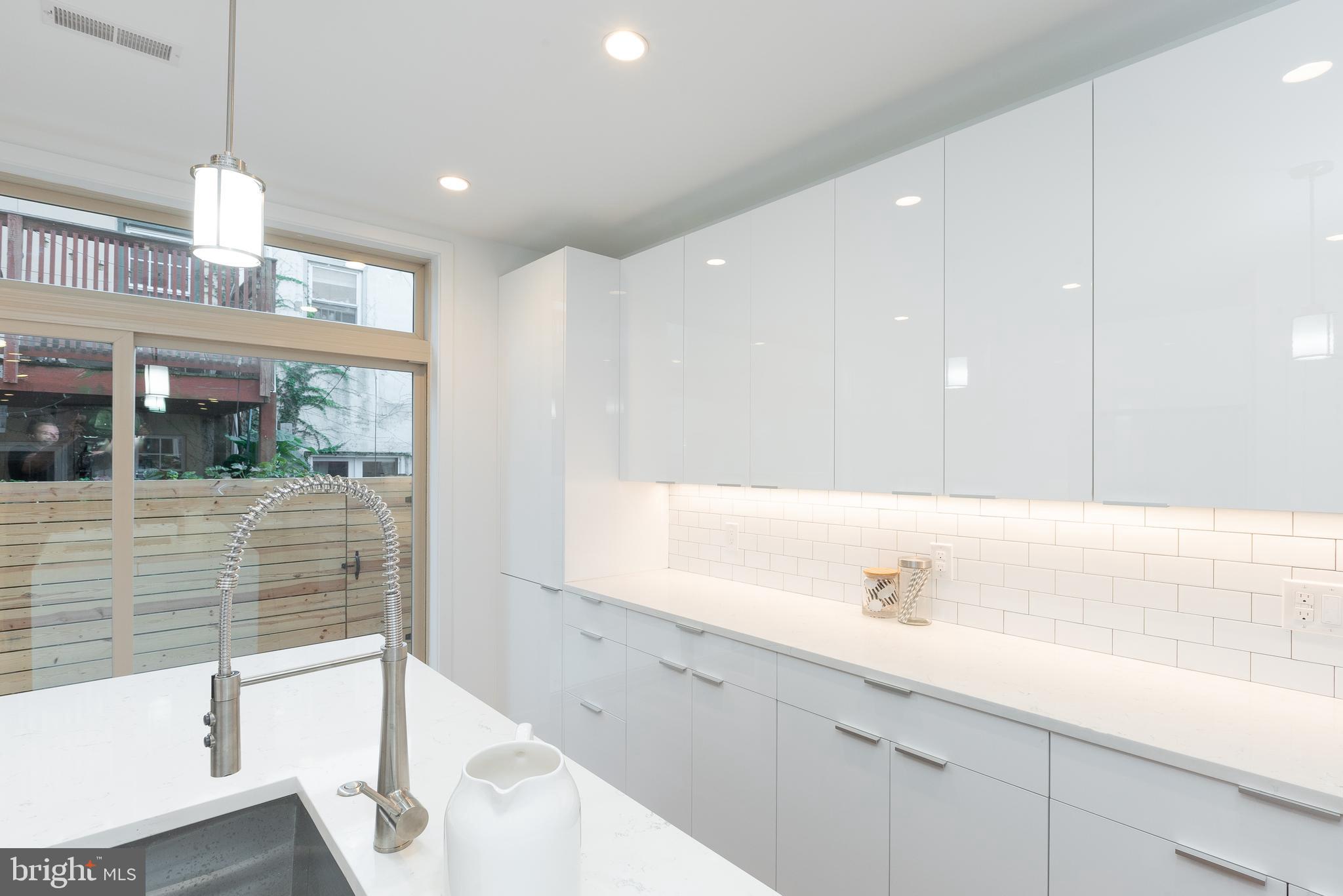 GRADUATE HOSPITAL - Residential