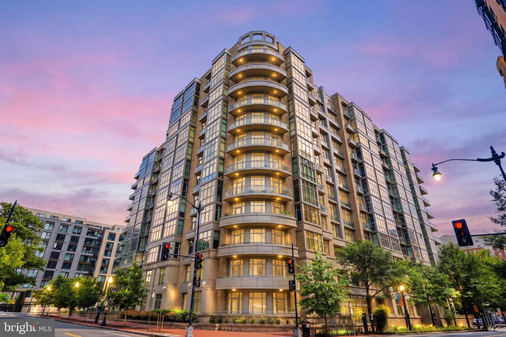 Photo of 811 4th Street NW #908, WASHINGTON, DC 20001 (MLS # DCDC2278498)