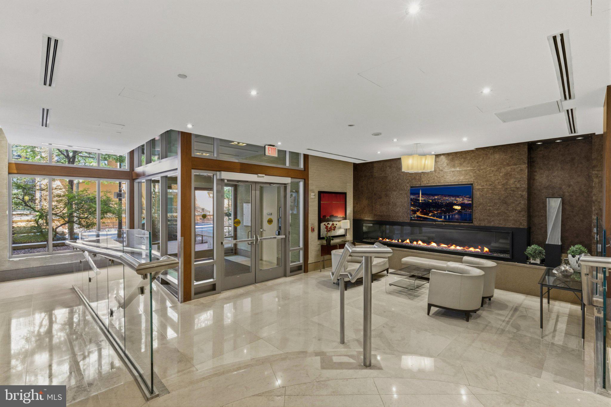 811 4TH STREET NW 908