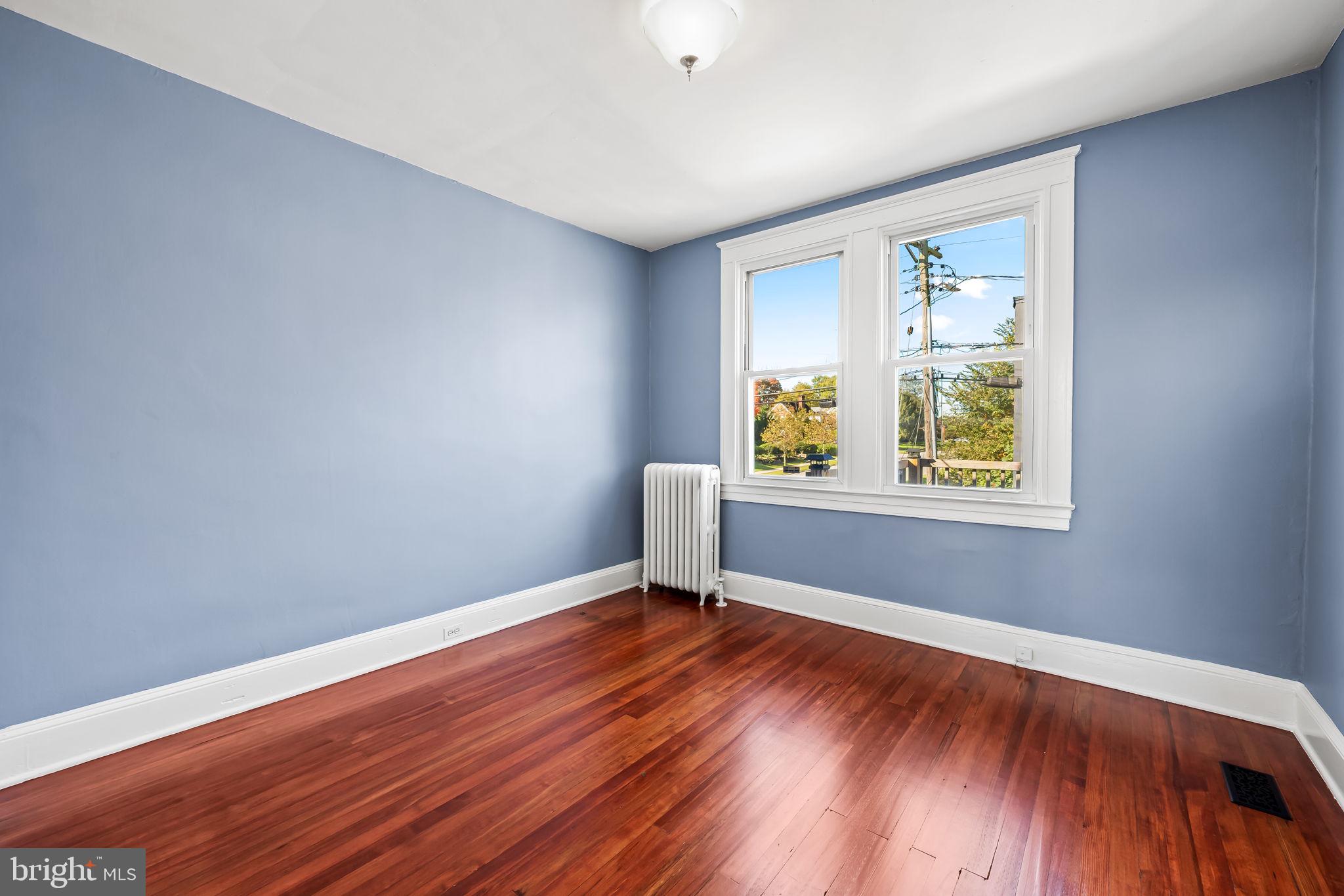 RADNOR WINSTON - Residential