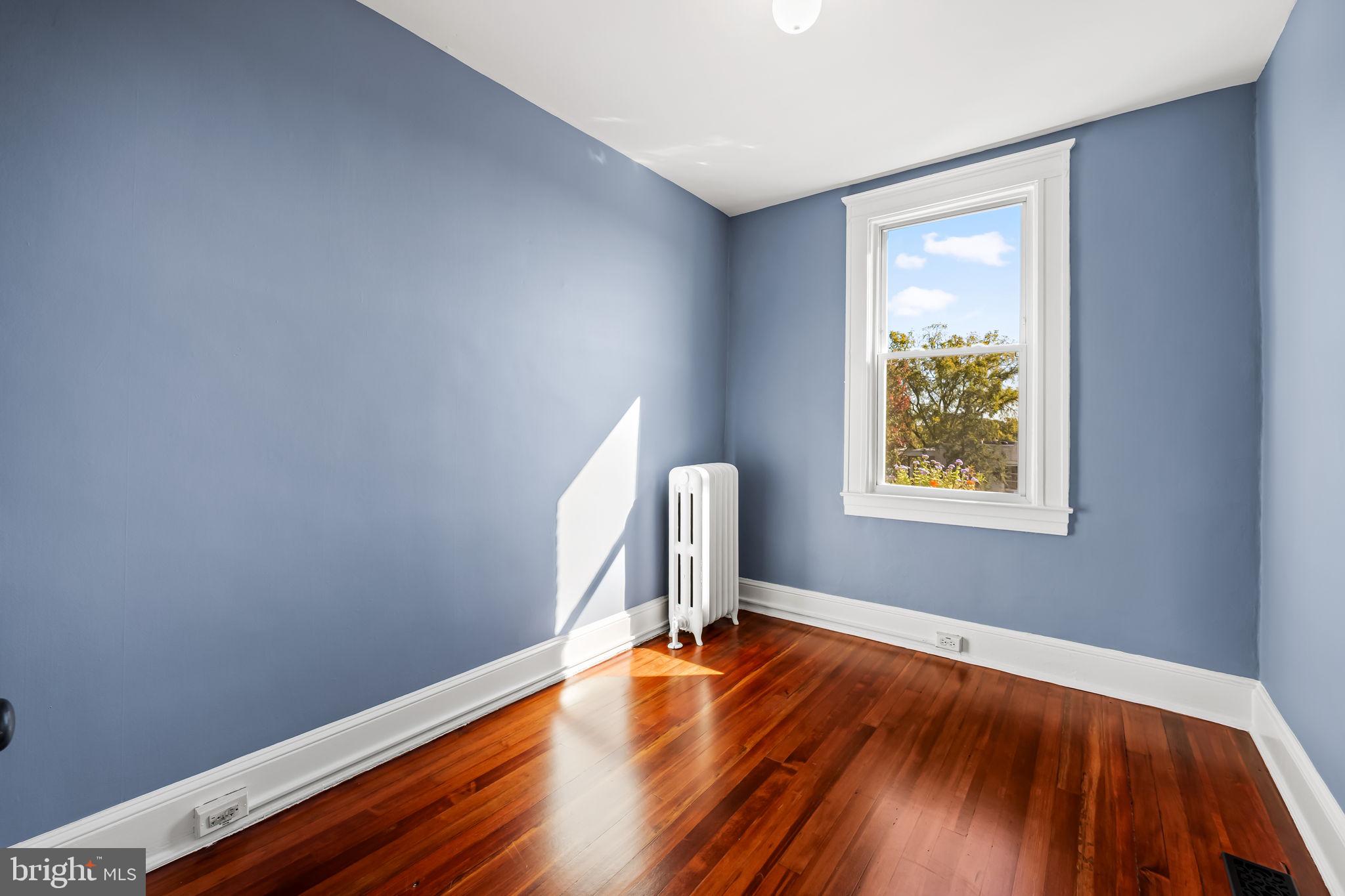RADNOR WINSTON - Residential