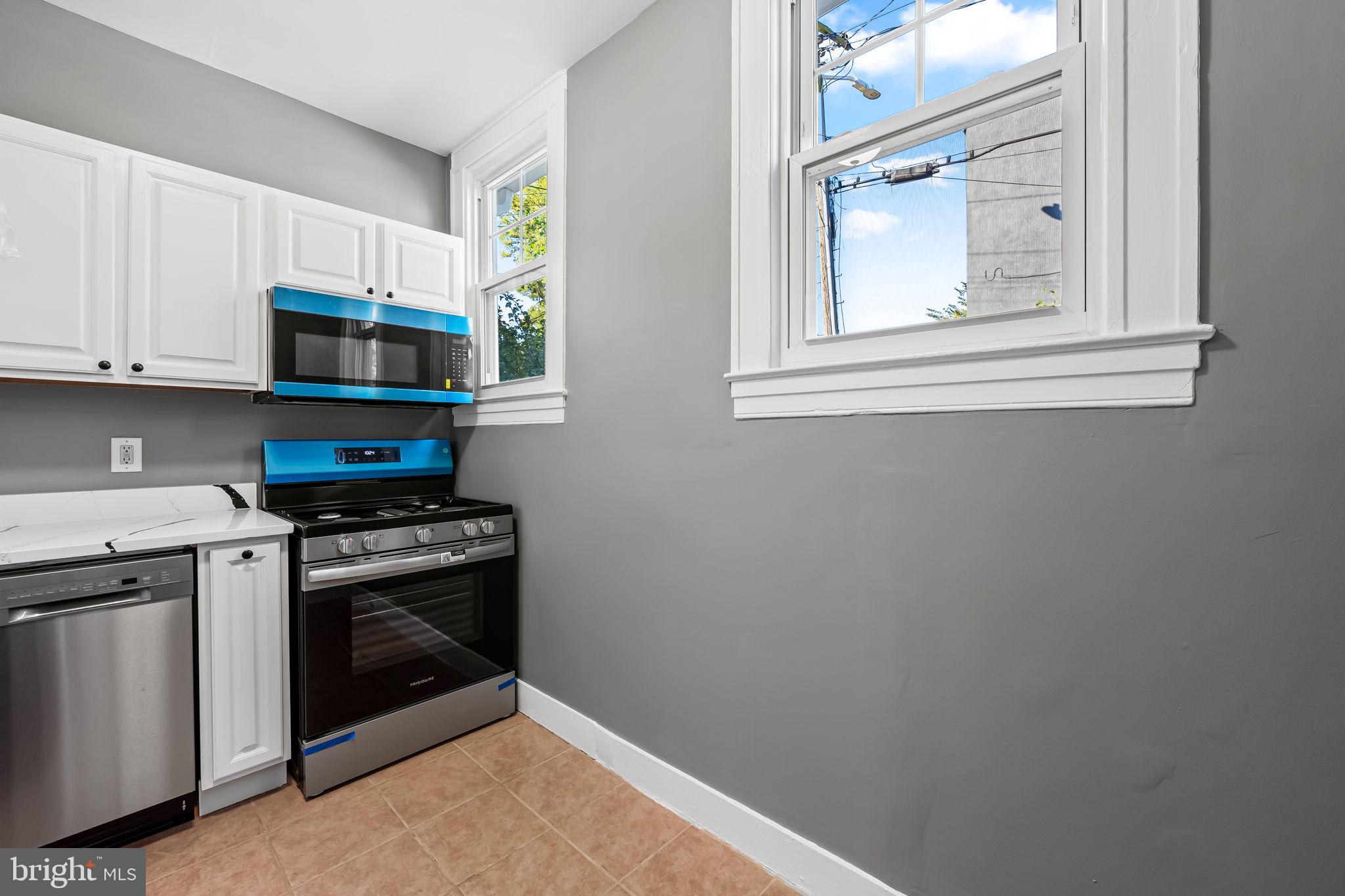 RADNOR WINSTON - Residential