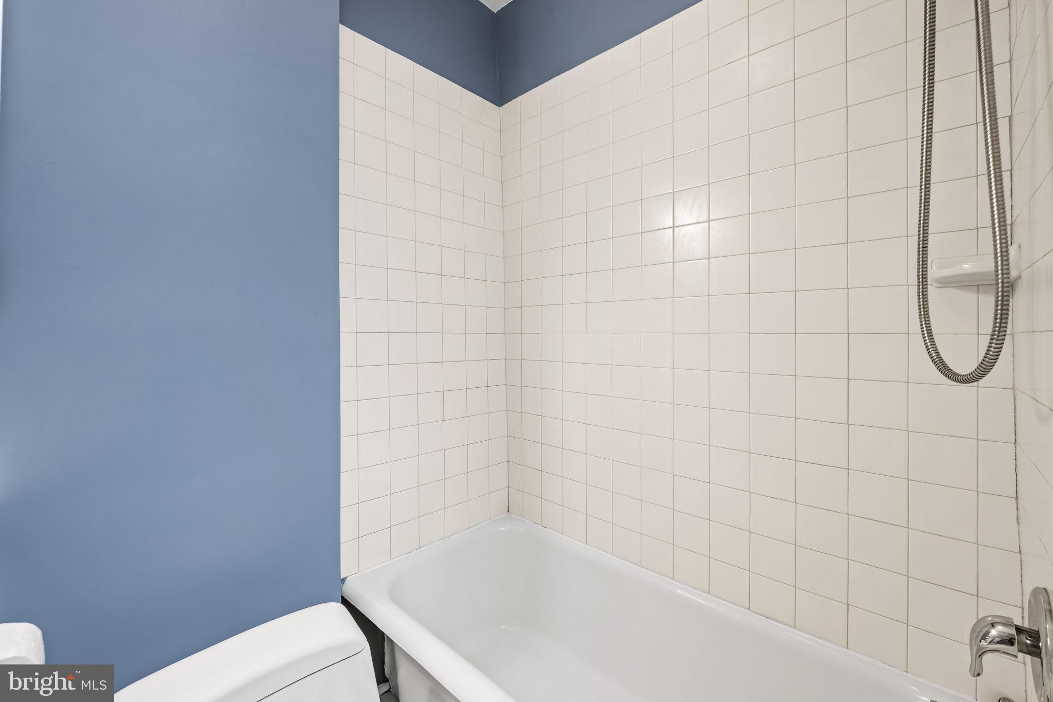 RADNOR WINSTON - Residential