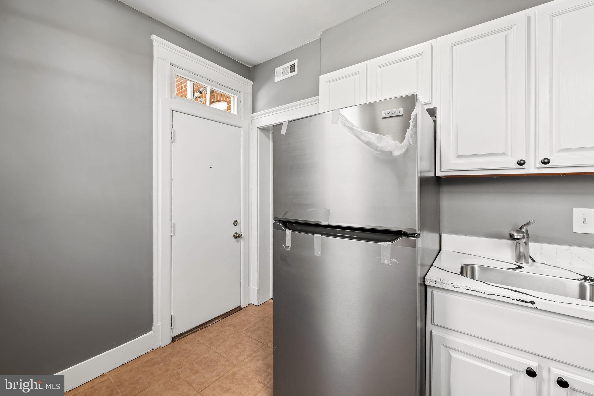 RADNOR WINSTON - Residential