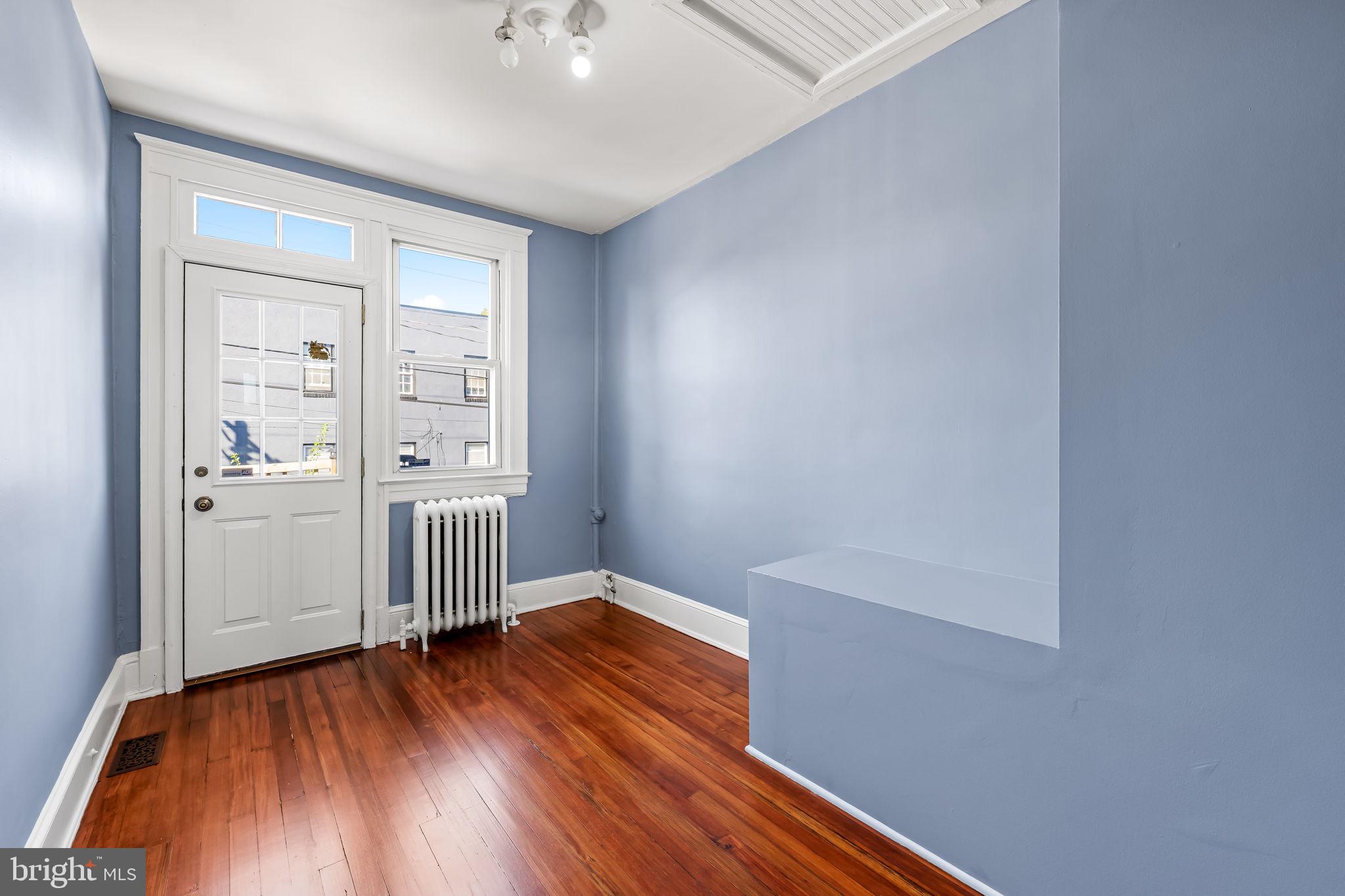 RADNOR WINSTON - Residential