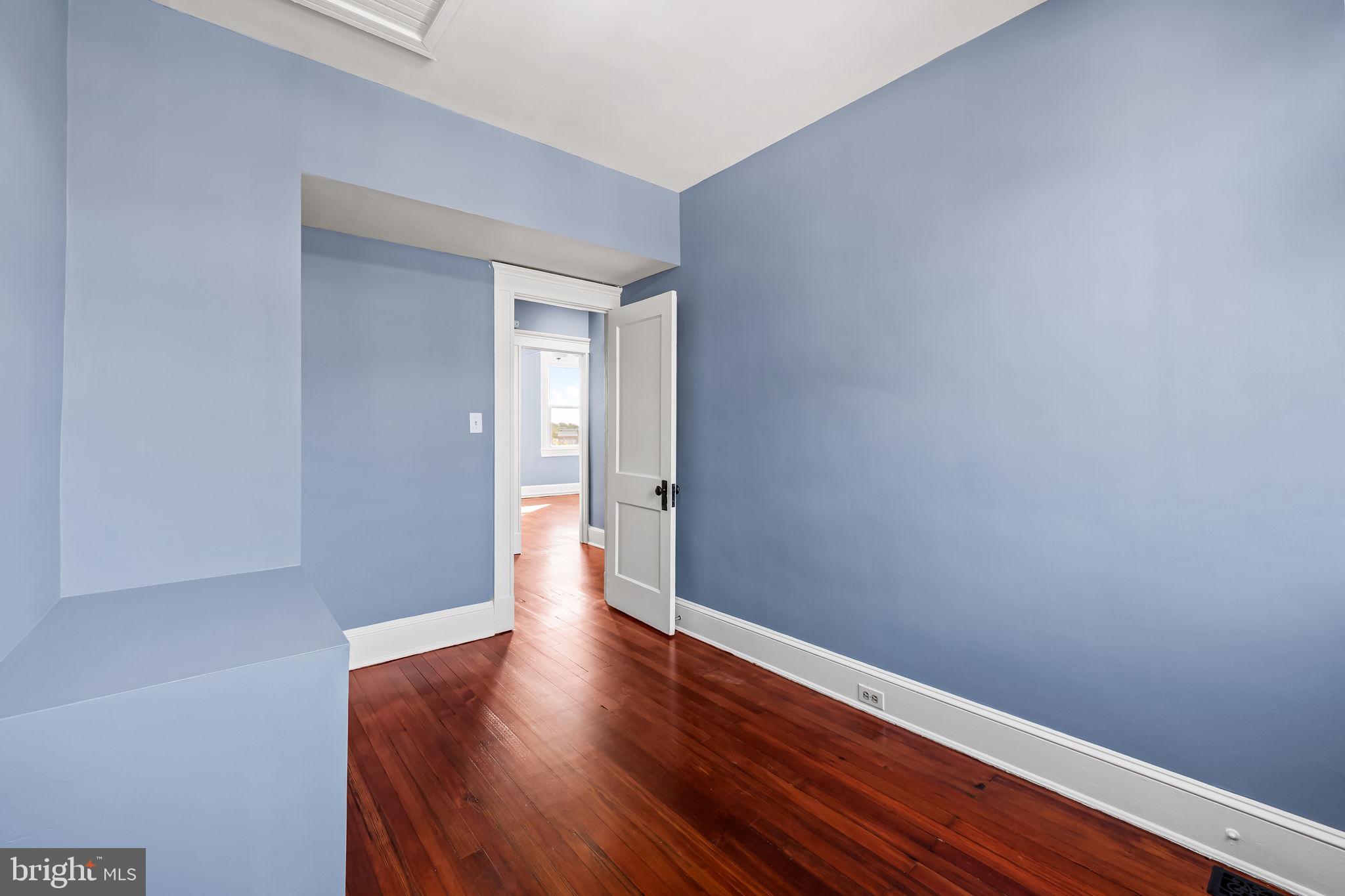 RADNOR WINSTON - Residential