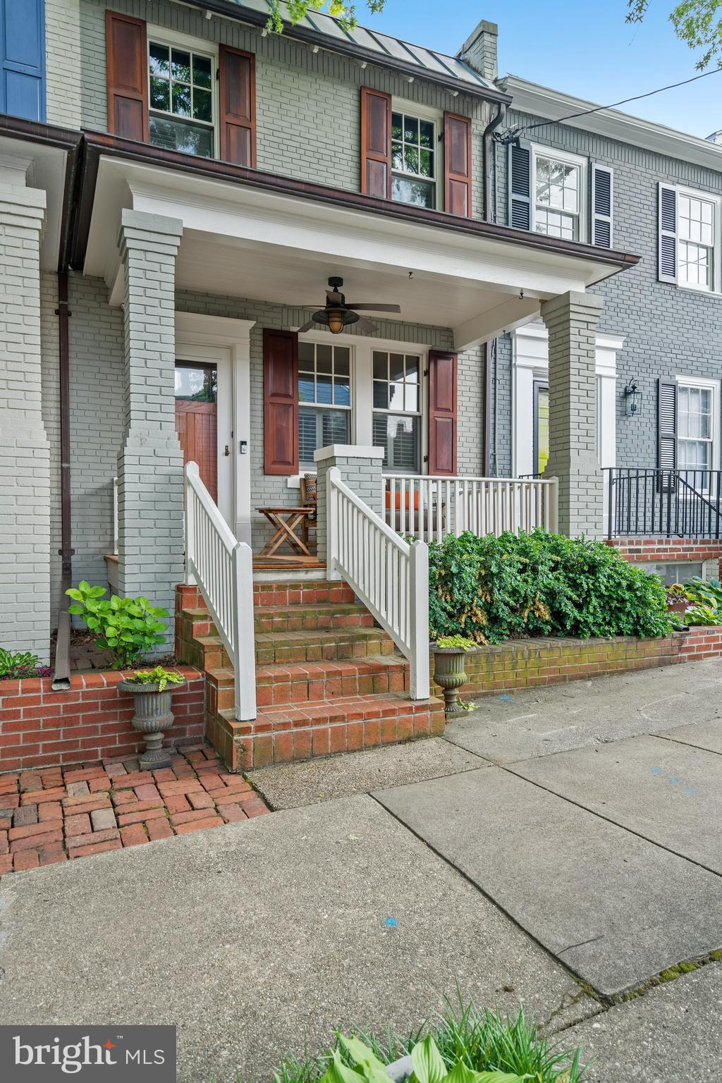 OLD TOWN ALEXANDRIA - Residential Lease
