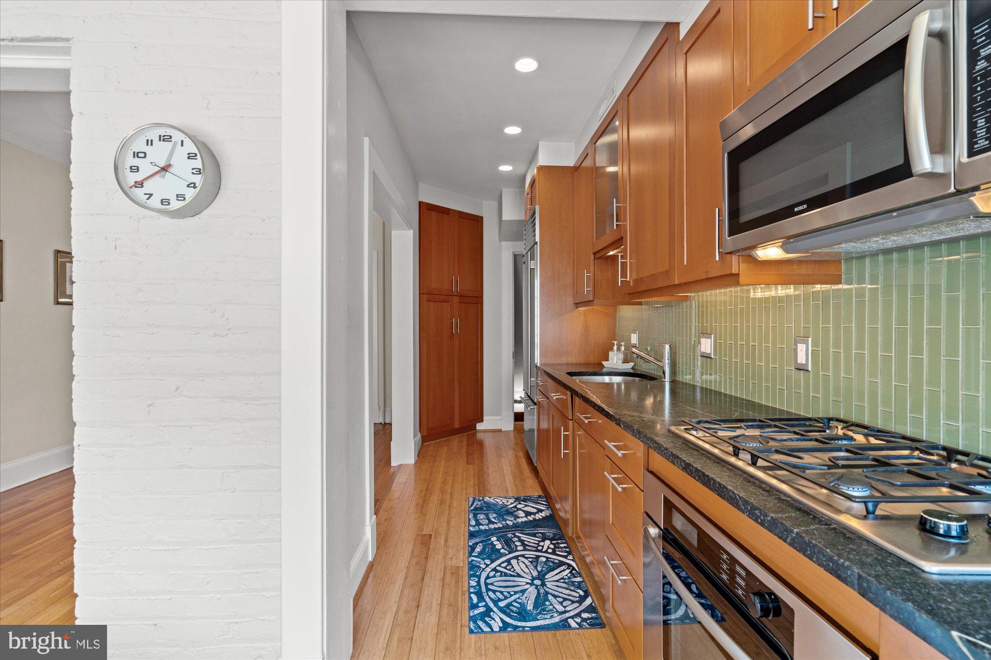 OLD TOWN ALEXANDRIA - Residential Lease