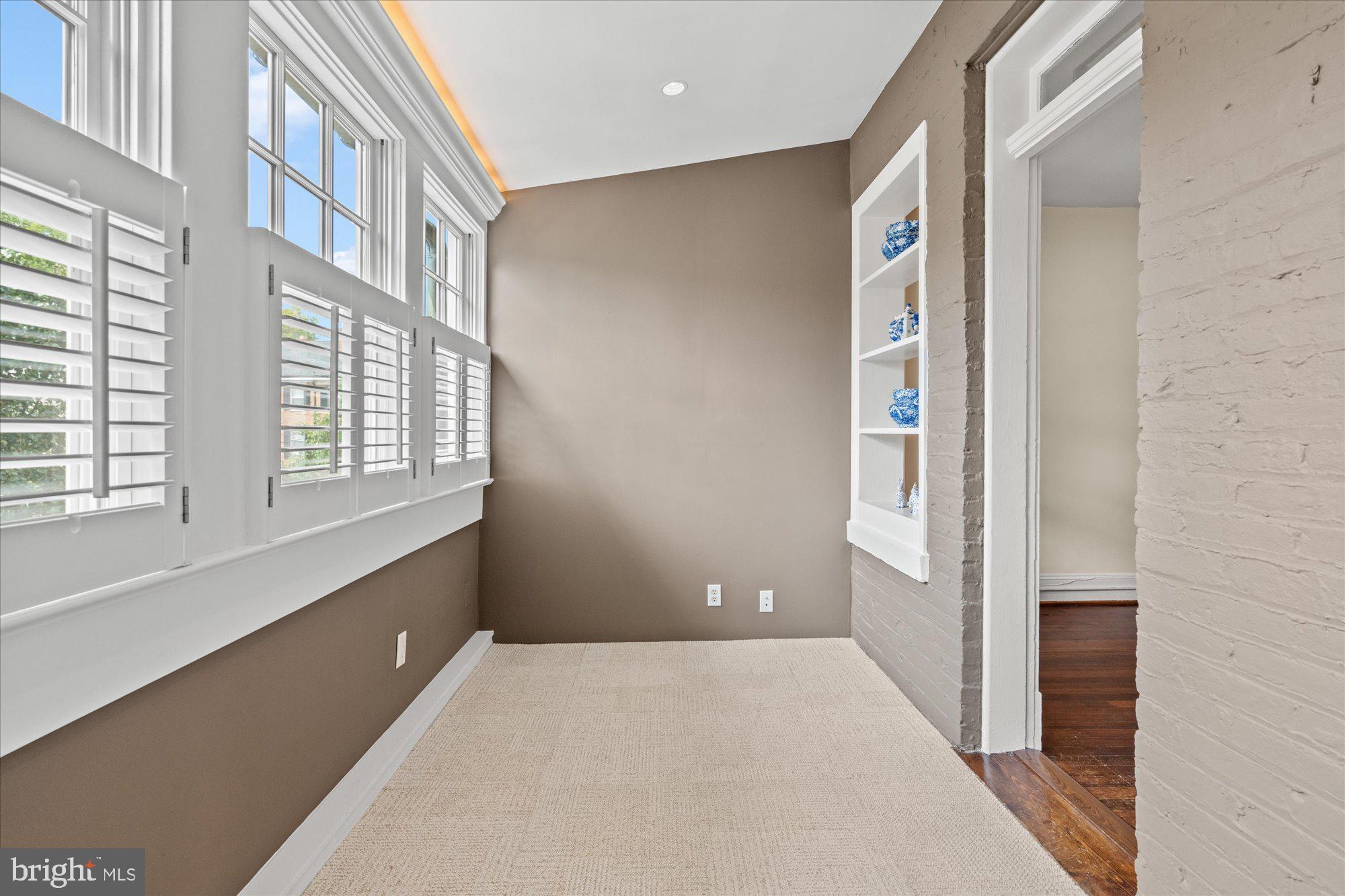 OLD TOWN ALEXANDRIA - Residential Lease