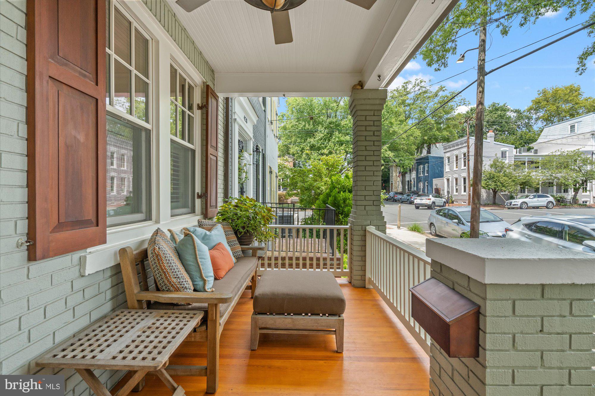 OLD TOWN ALEXANDRIA - Residential Lease
