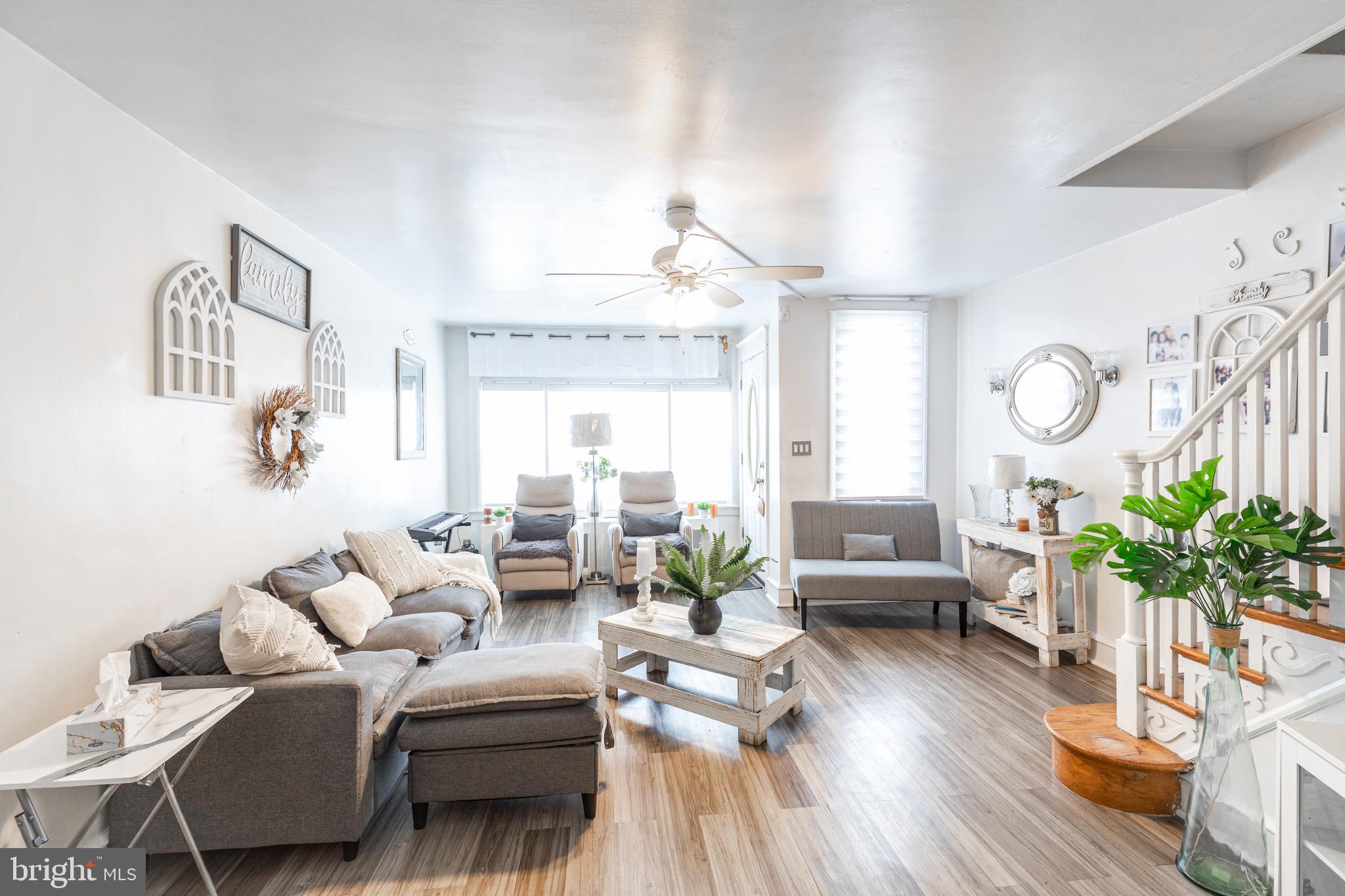 LAWNCREST - Residential