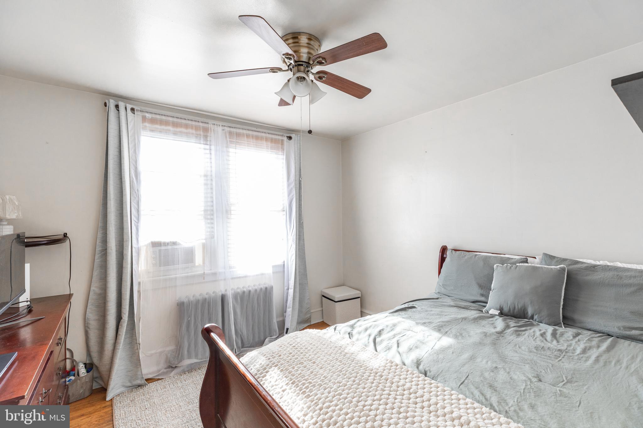 LAWNCREST - Residential