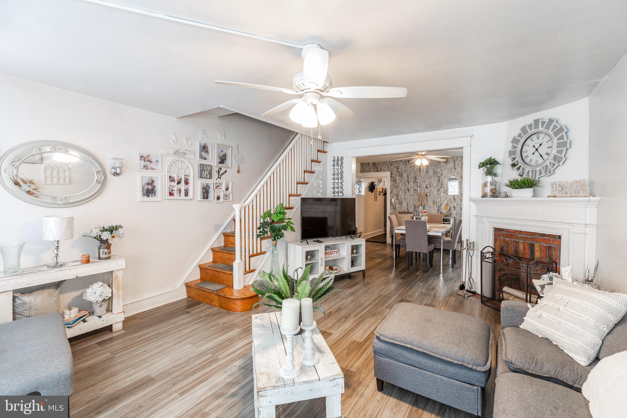 LAWNCREST - Residential