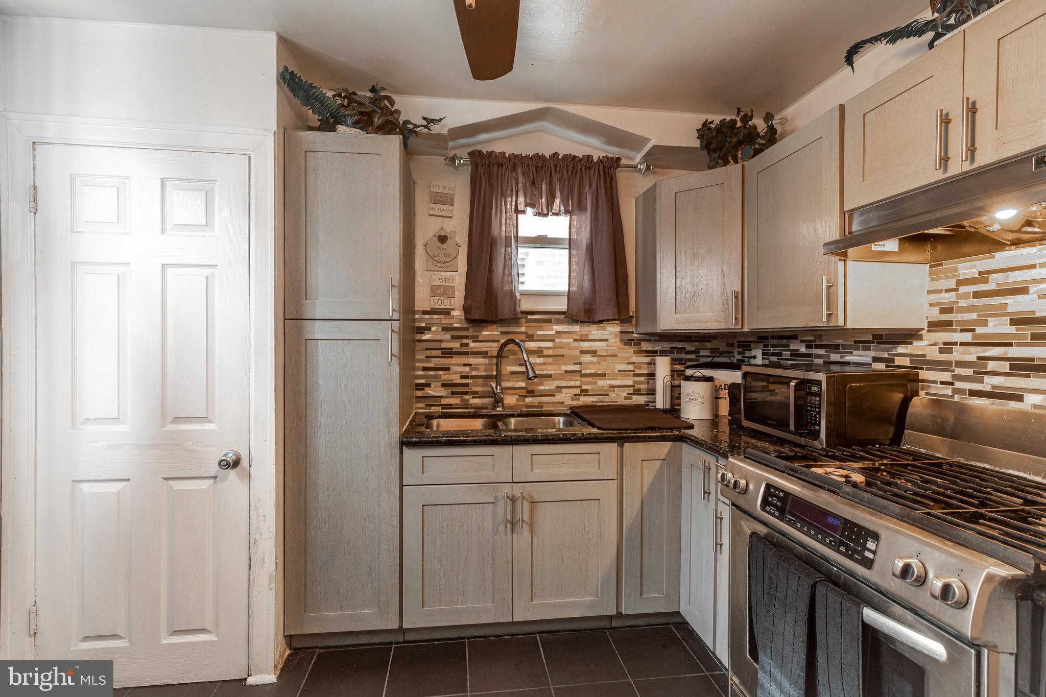 LAWNCREST - Residential