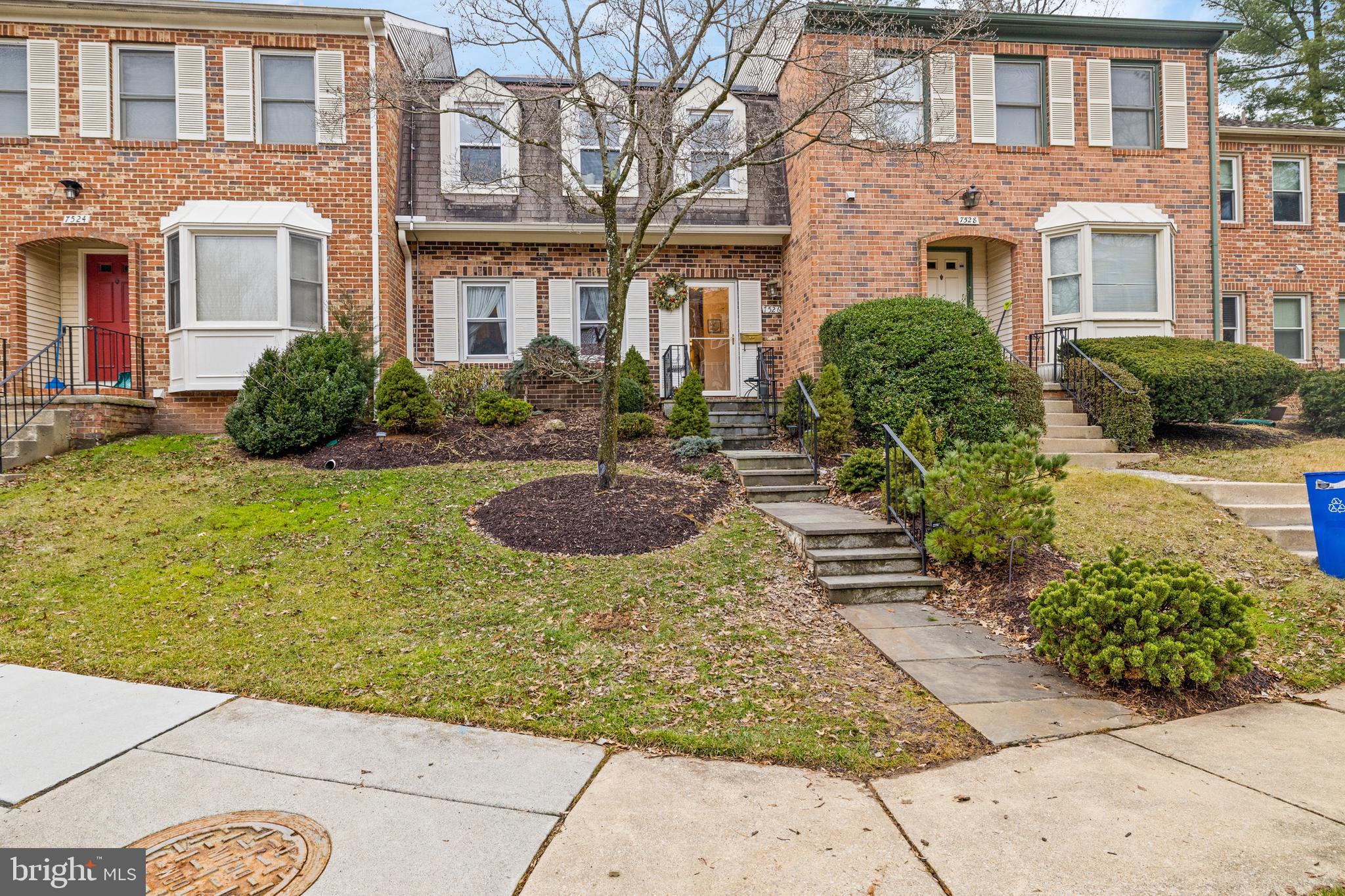 INVERNESS KNOLLS - Residential