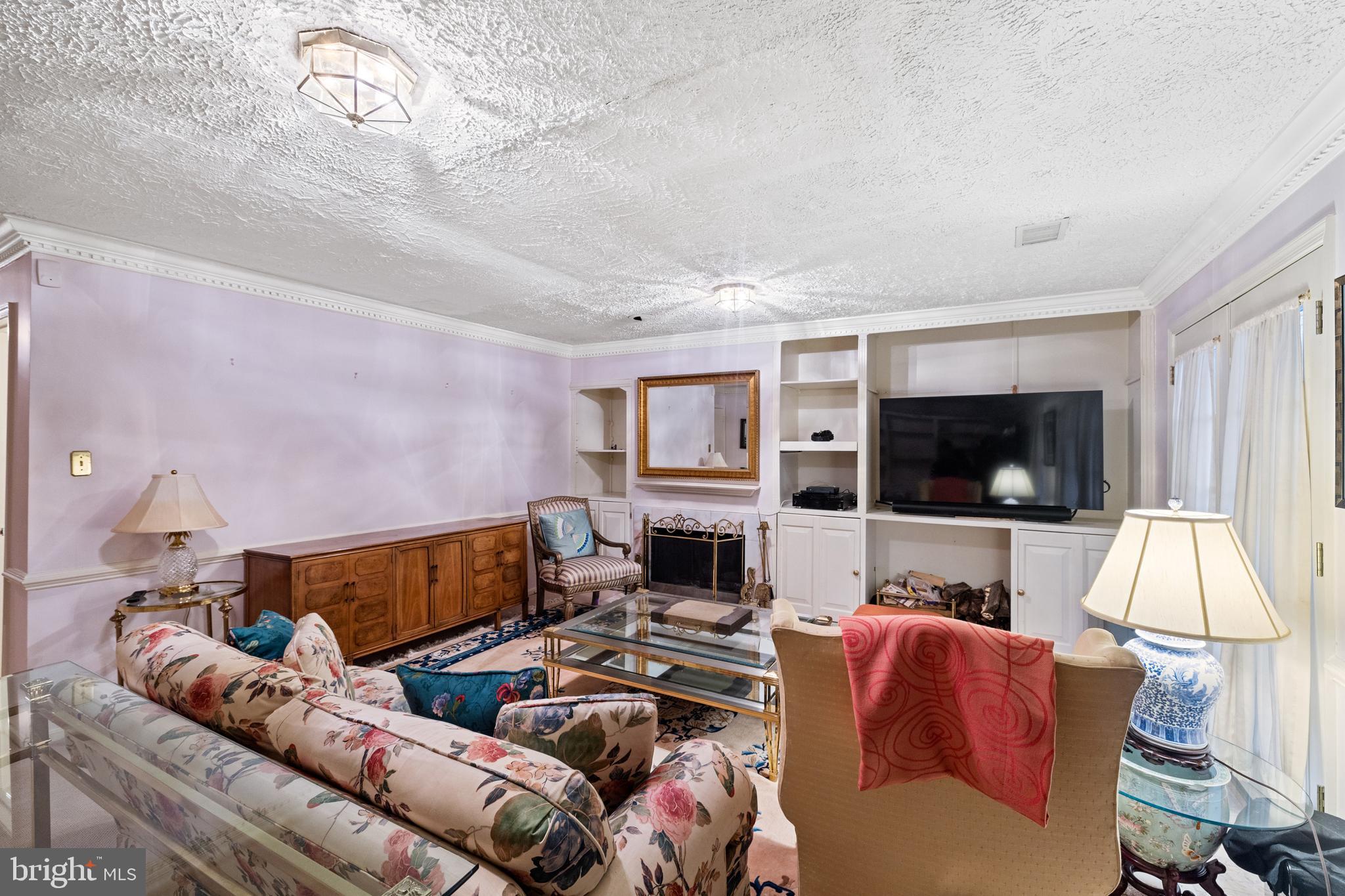 INVERNESS KNOLLS - Residential