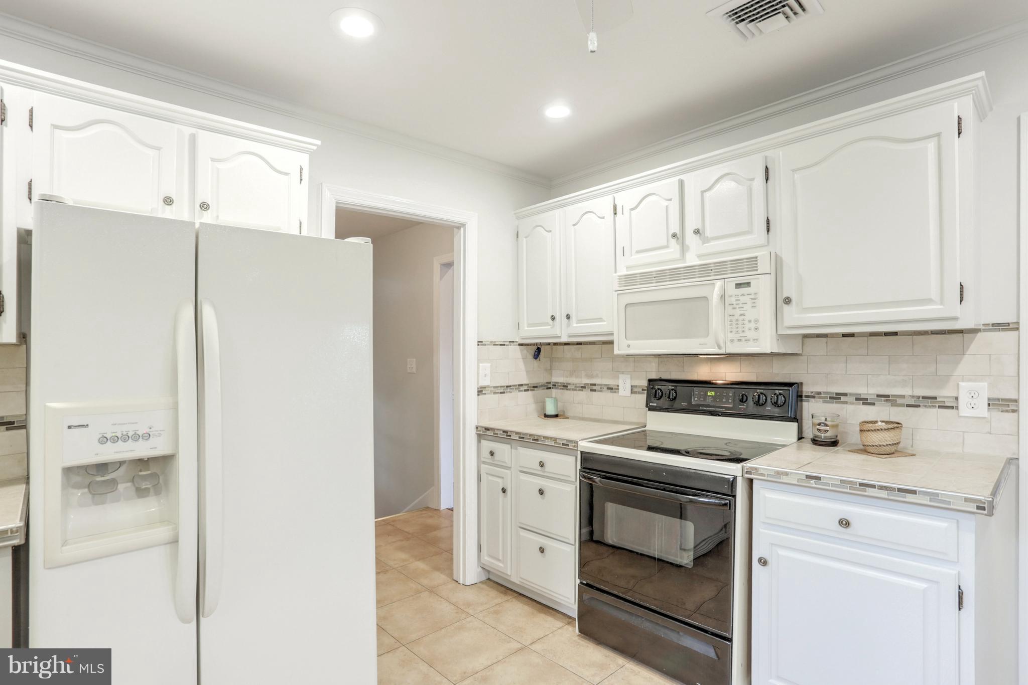 LAKE MEADE - Residential