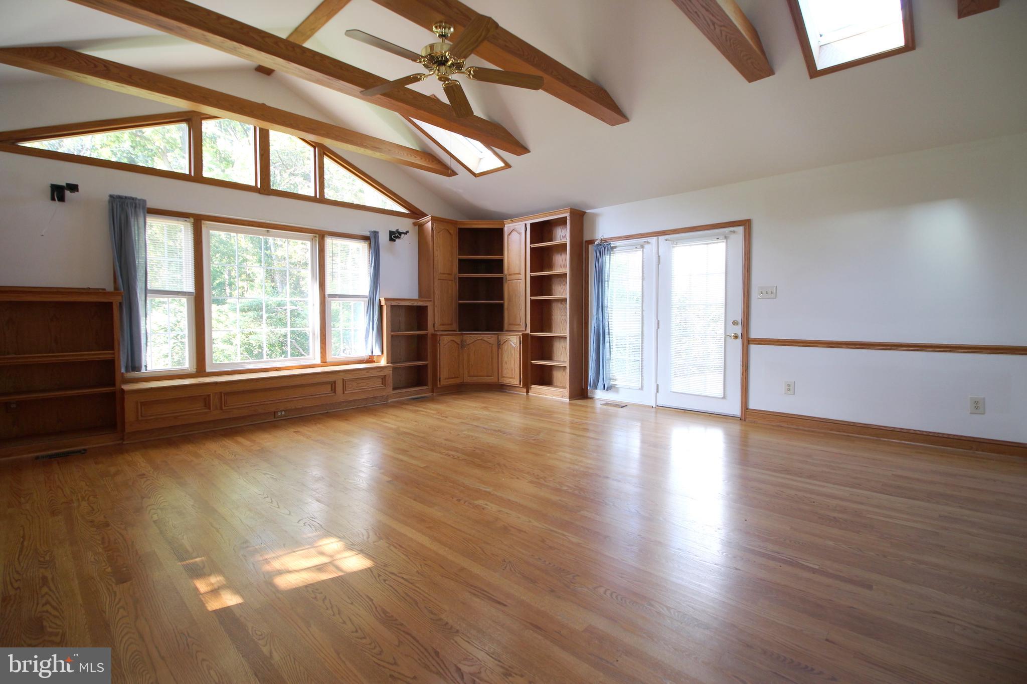 NEWINGTON STATION - Residential Lease