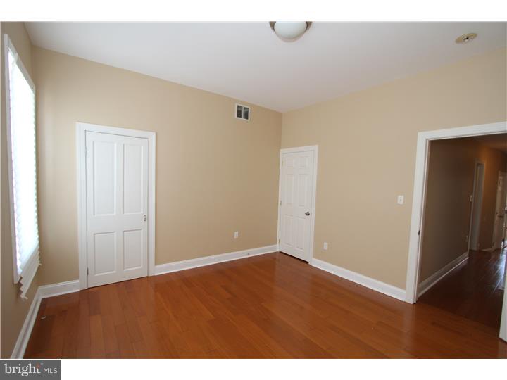 PHILADELPHIA (SOUTH) - Residential Lease