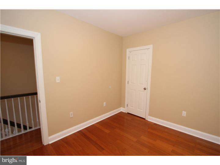 PHILADELPHIA (SOUTH) - Residential Lease