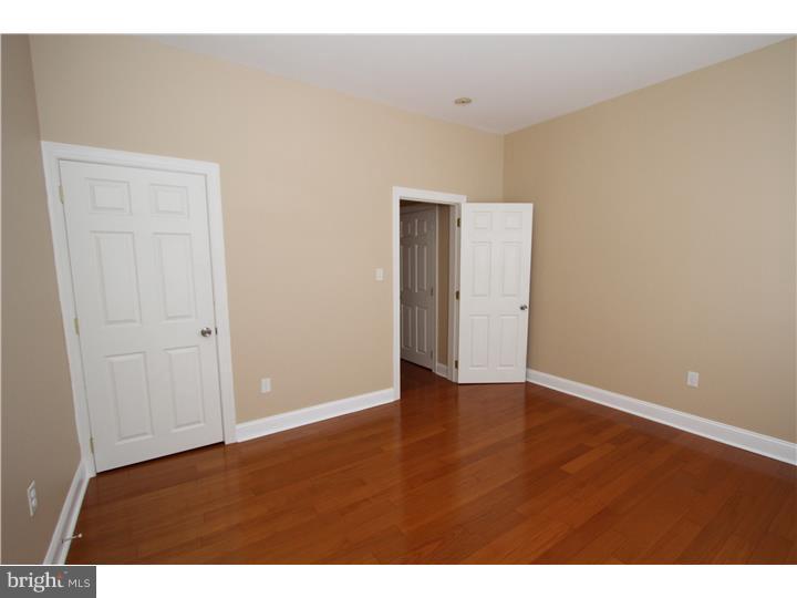PHILADELPHIA (SOUTH) - Residential Lease
