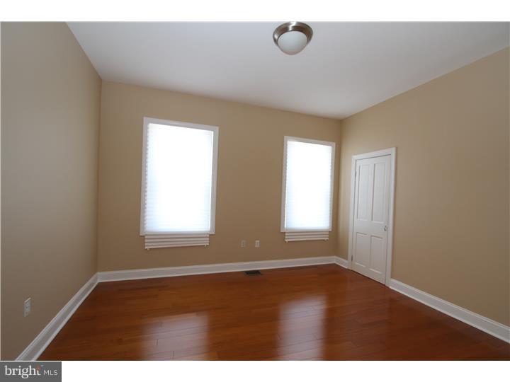 PHILADELPHIA (SOUTH) - Residential Lease