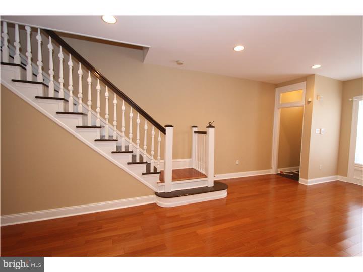 PHILADELPHIA (SOUTH) - Residential Lease