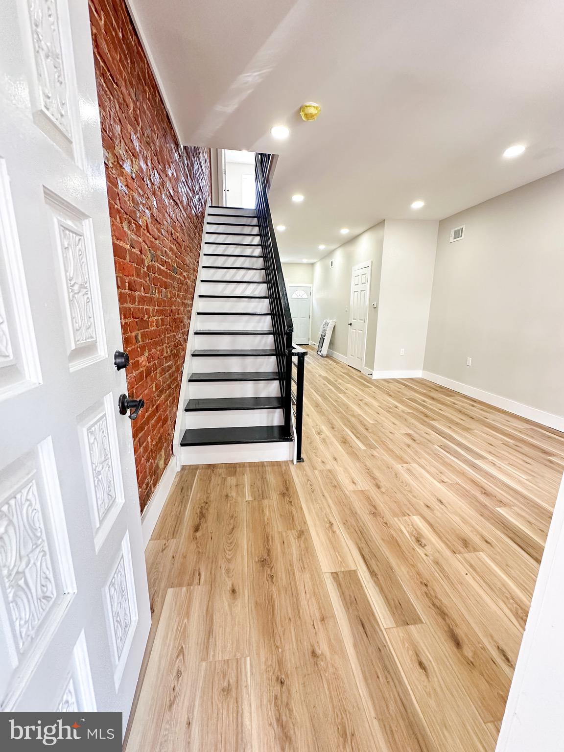 LOWER MOYAMENSING - Residential