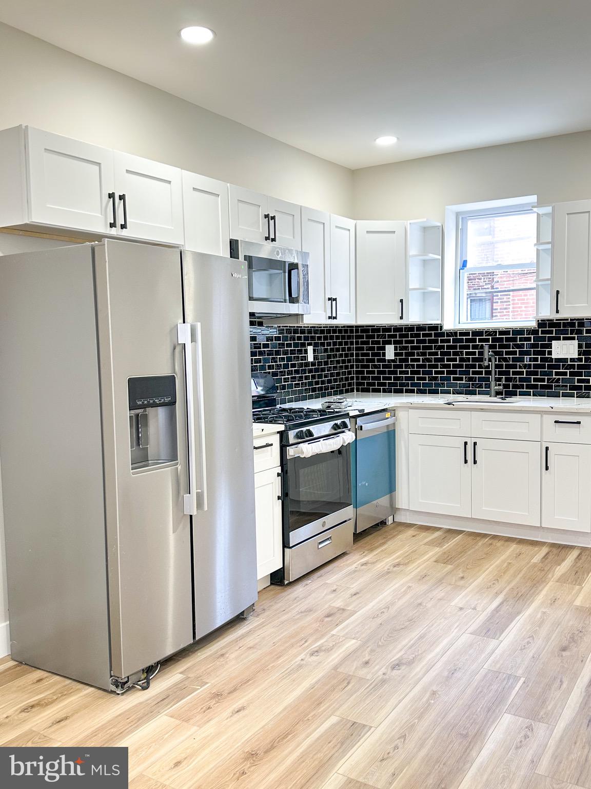 LOWER MOYAMENSING - Residential