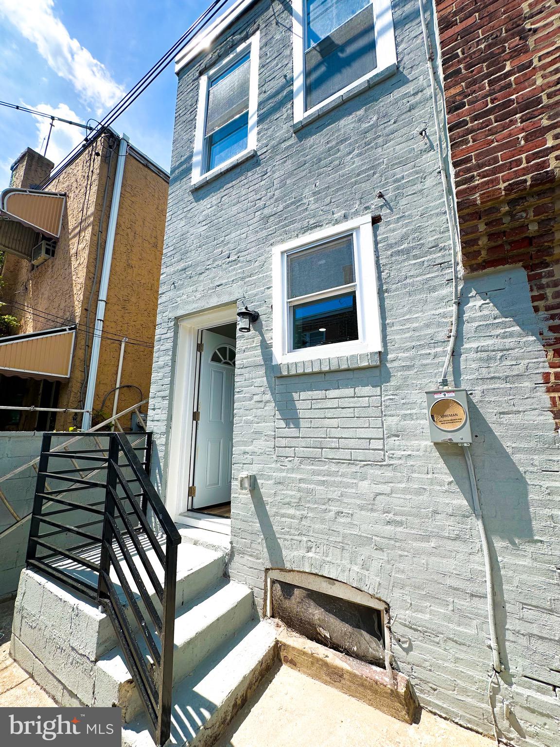 LOWER MOYAMENSING - Residential