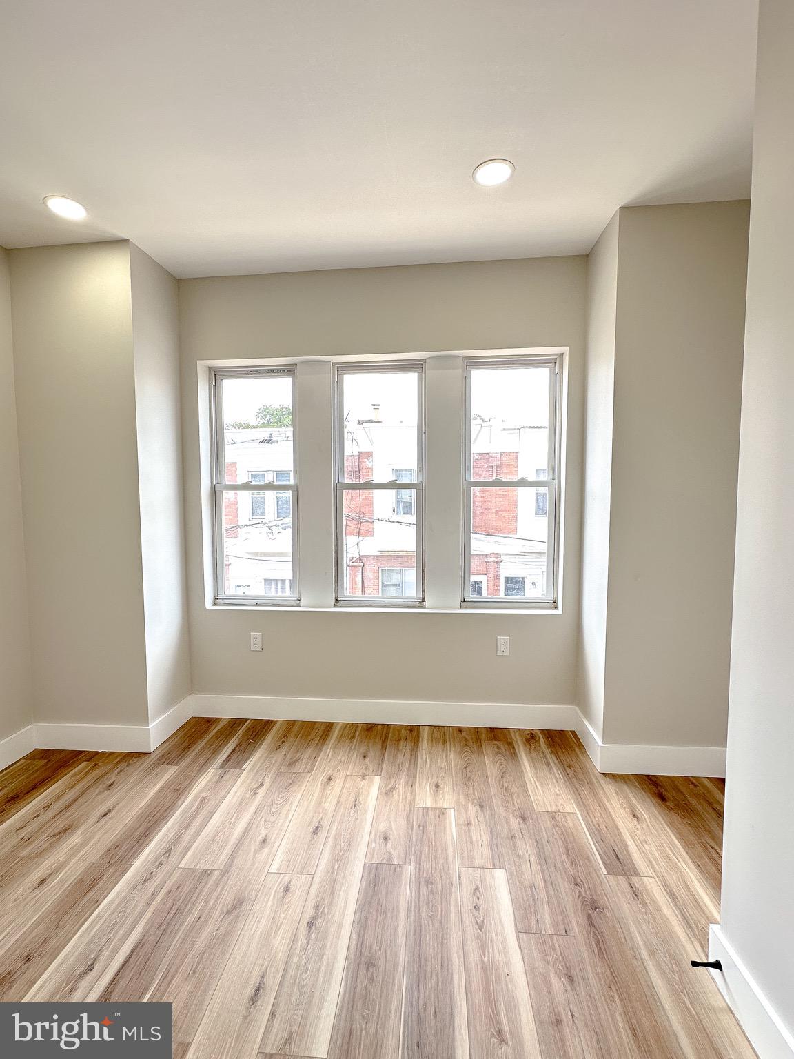 LOWER MOYAMENSING - Residential